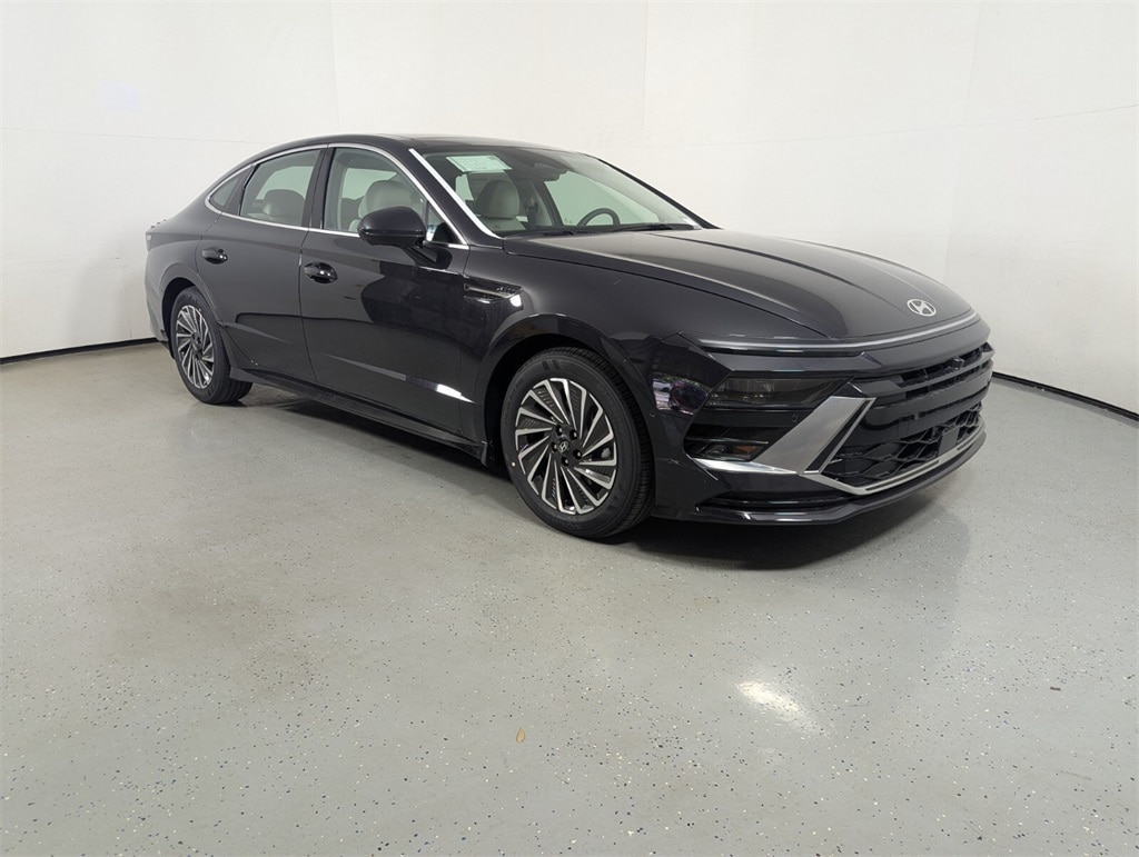 2025 Hyundai Sonata Hybrid Limited's photo