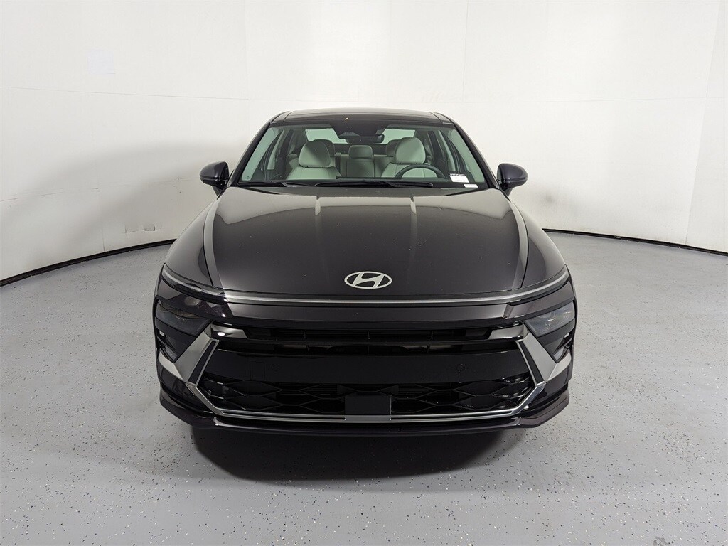 2024 Hyundai Sonata SEL Convenience photo 2