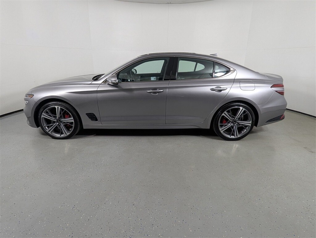 2024 Genesis G70 2.5T Sport Prestige photo 4