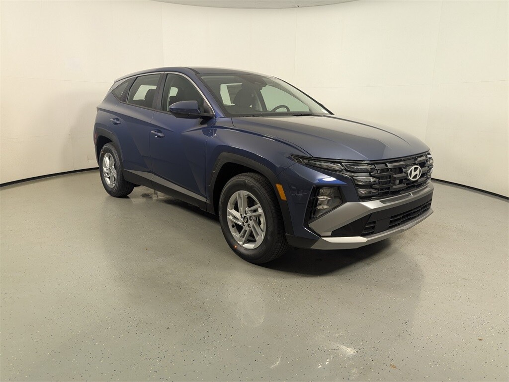 2025 Hyundai Tucson SE's photo