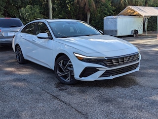 2025 Hyundai Elantra SEL Convenience Sedan
