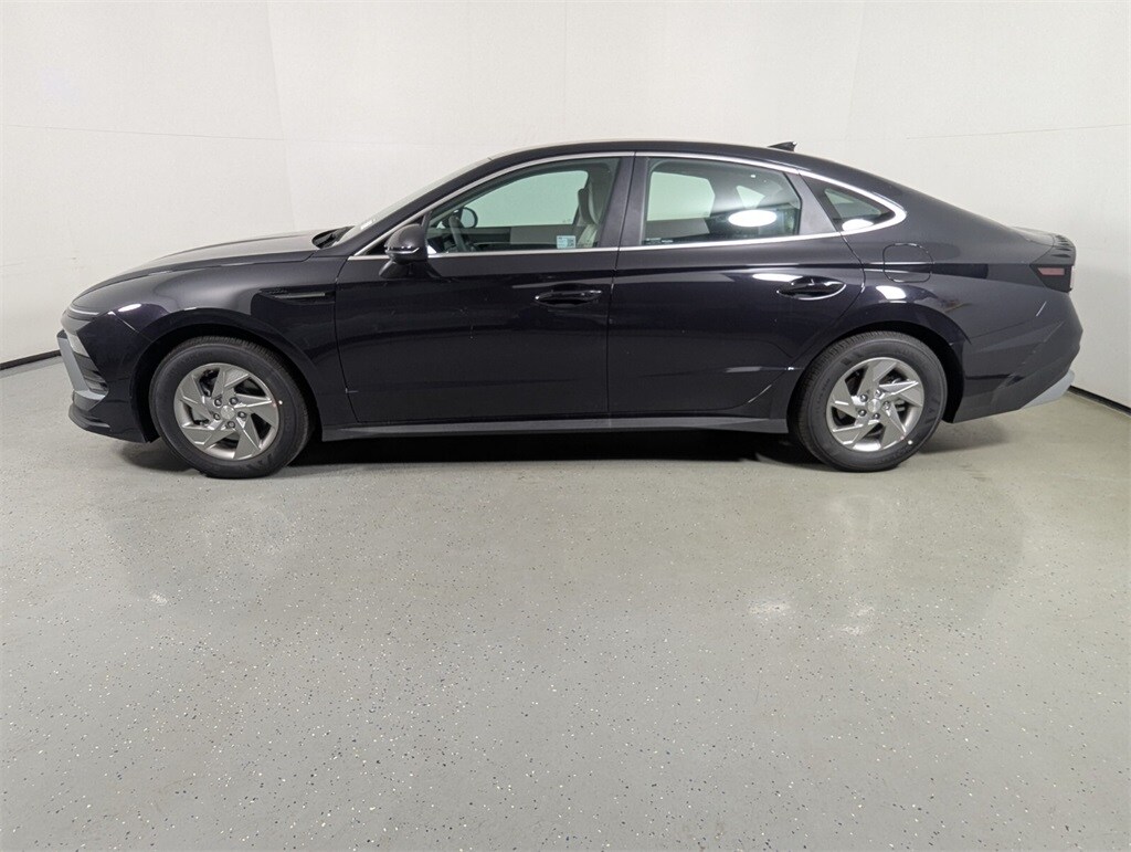 New 2025 Hyundai Sonata SE Sedan