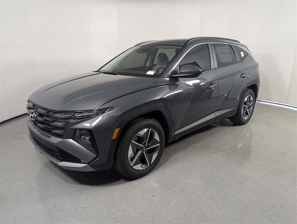 2025 Hyundai Tucson SEL photo 3