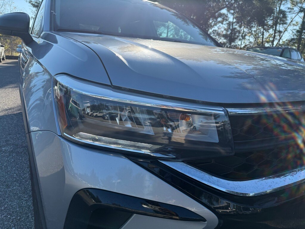 2023 Volkswagen Taos S photo 4