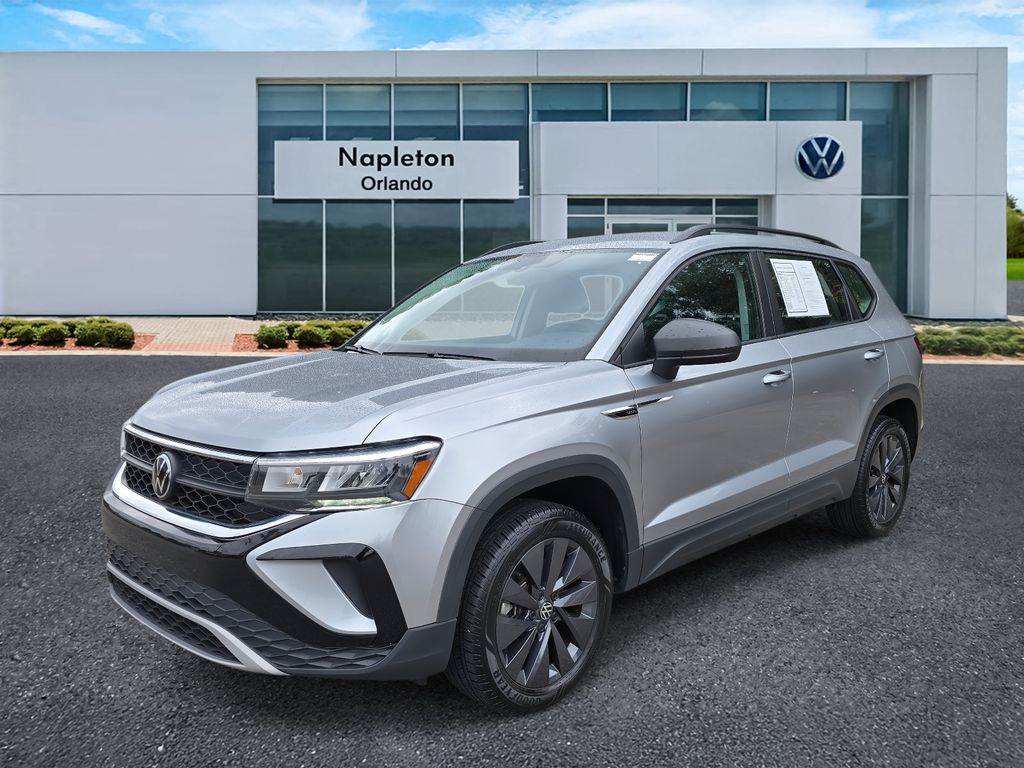 2023 Volkswagen Taos S's photo