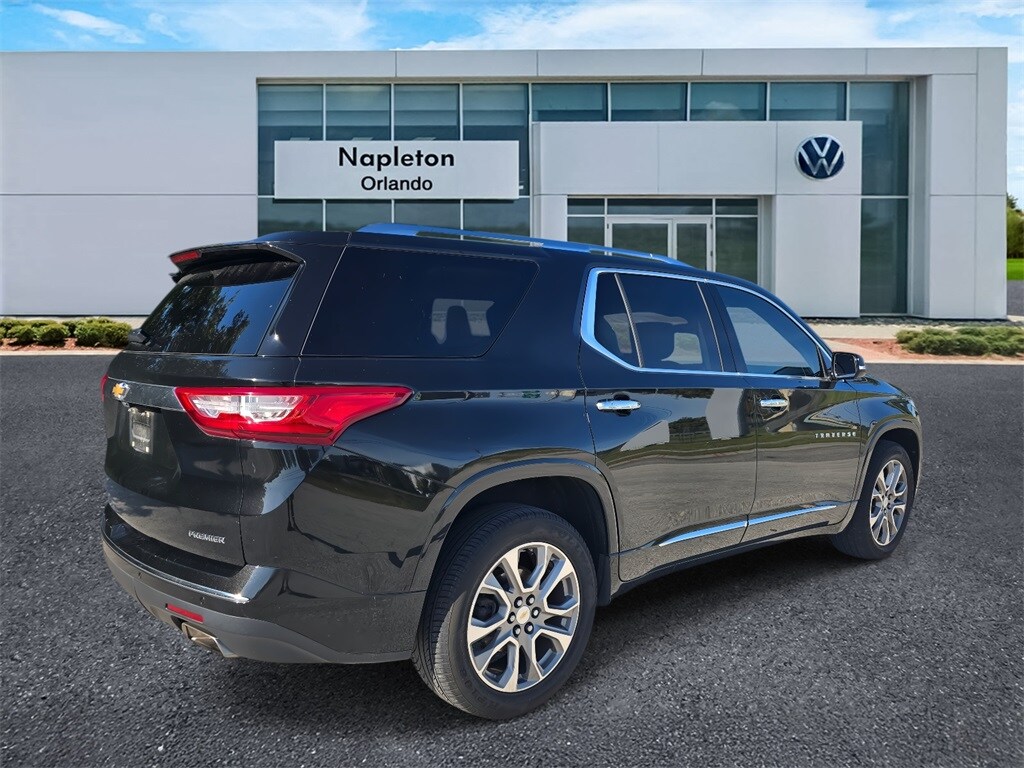 2019 Chevrolet Traverse Premier photo 3