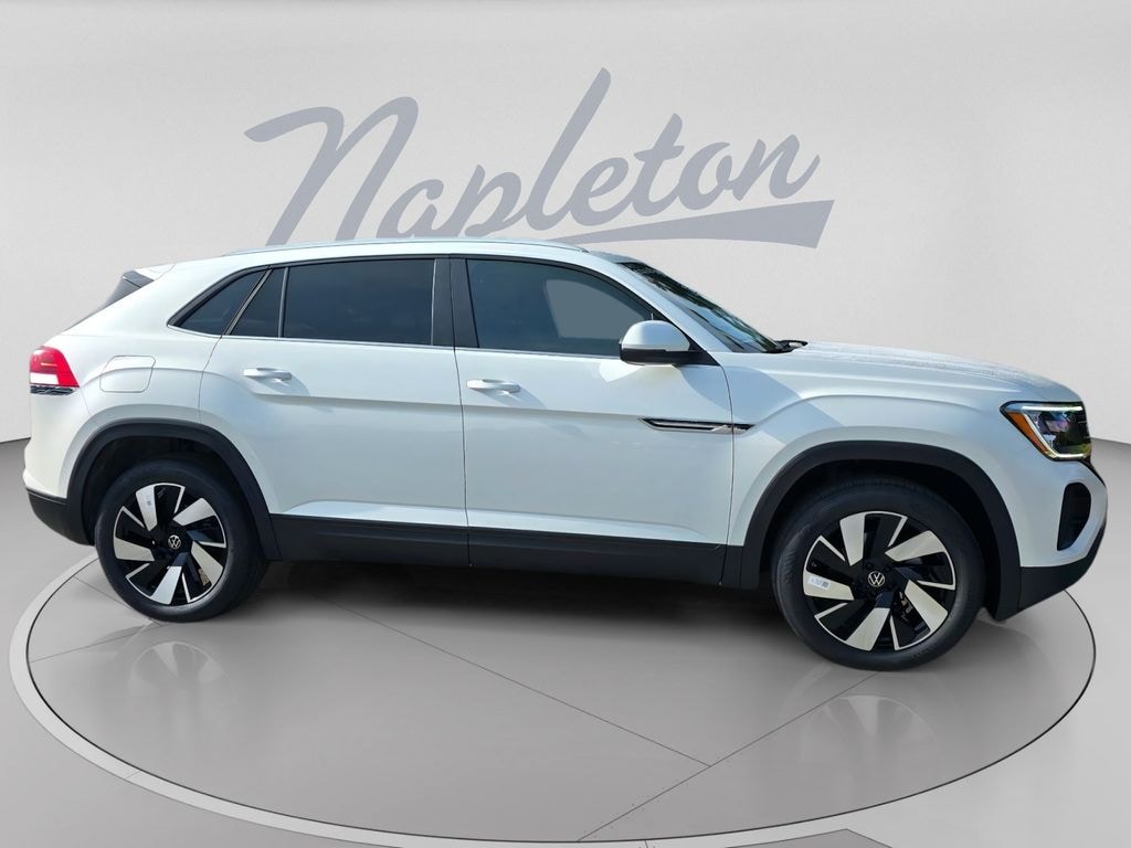 New 2026 Volkswagen Atlas Cross Sport 2.0T SE w/Technology SUV