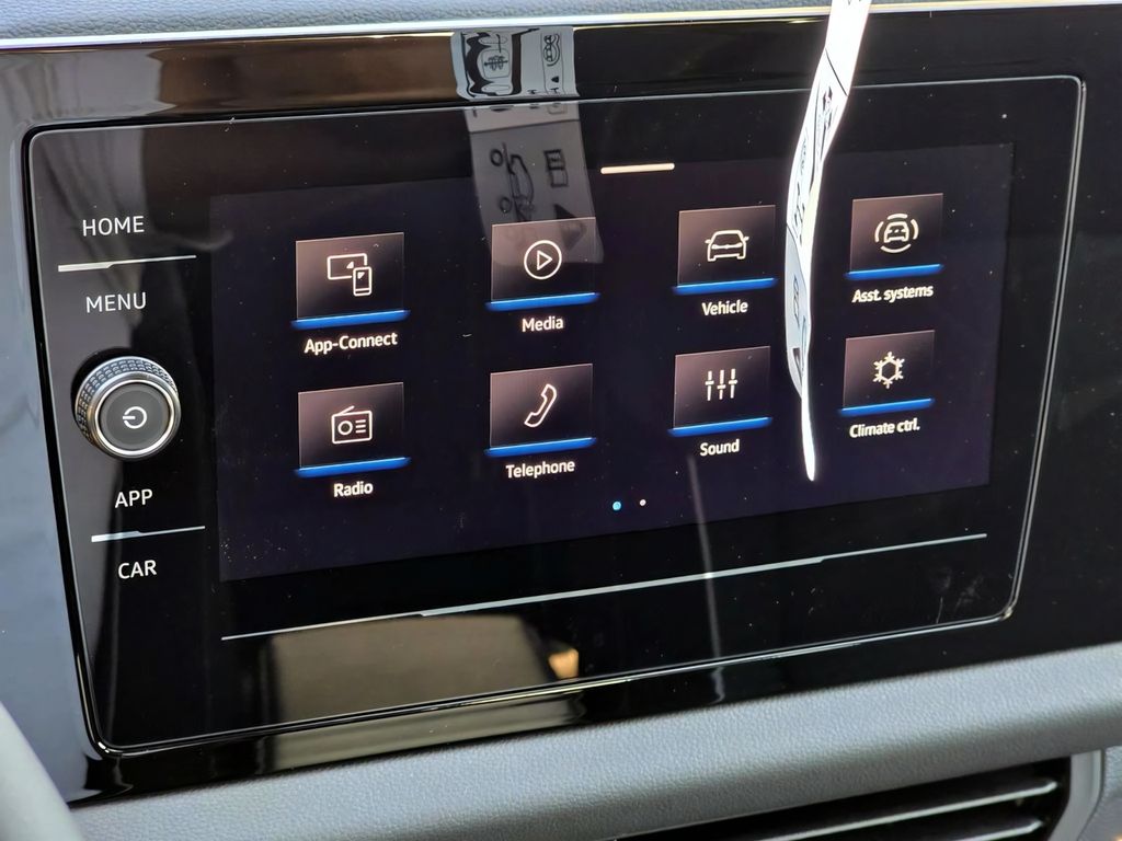 2025 Volkswagen Jetta Sport - Photo 14