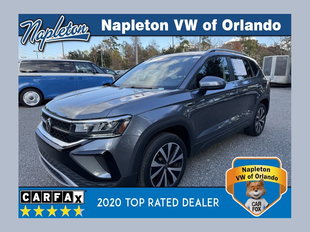 2022 Volkswagen Taos SE's photo