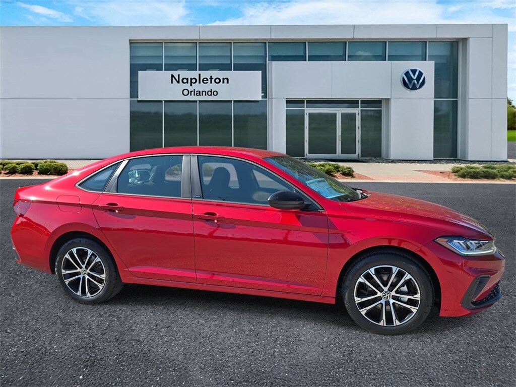 2025 Volkswagen Jetta 1.5T Sport photo 3