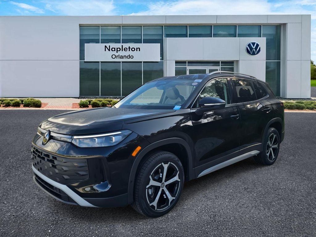 2025 Volkswagen Tiguan SE's photo