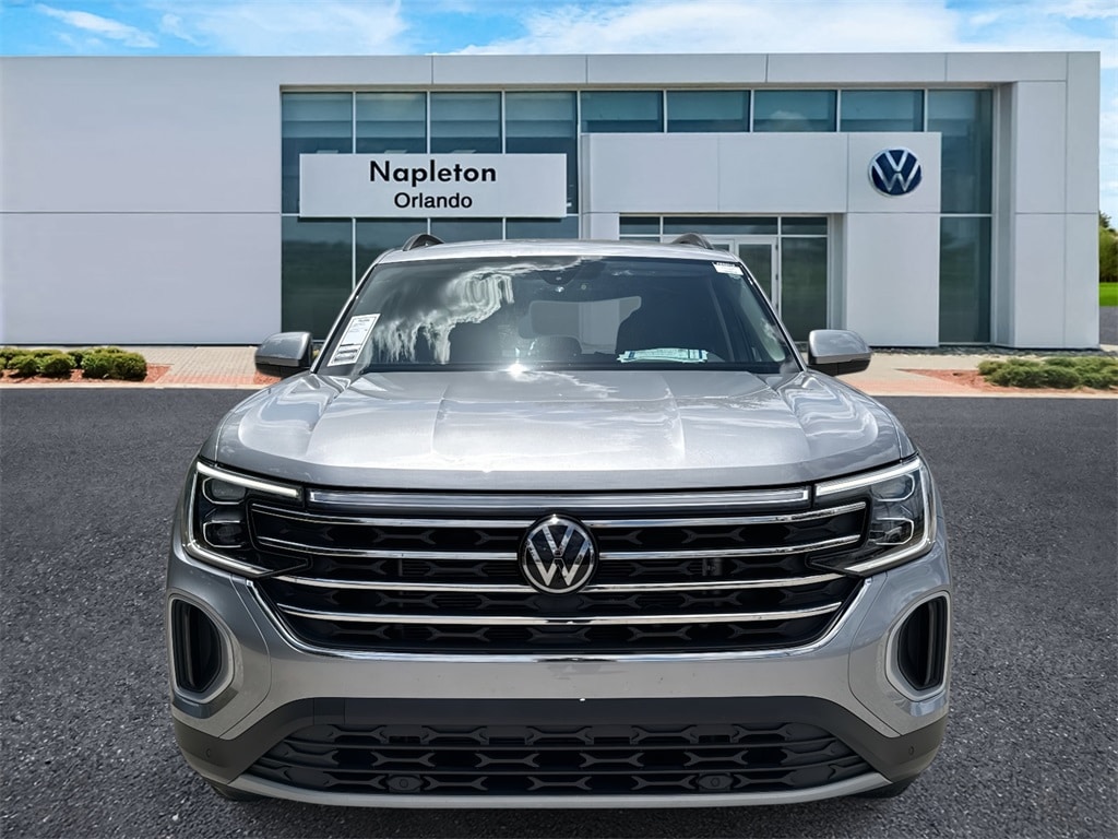 Used 2024 Volkswagen Atlas SE w/Tech with VIN 1V2WR2CA7RC529312 for sale in Orlando, FL