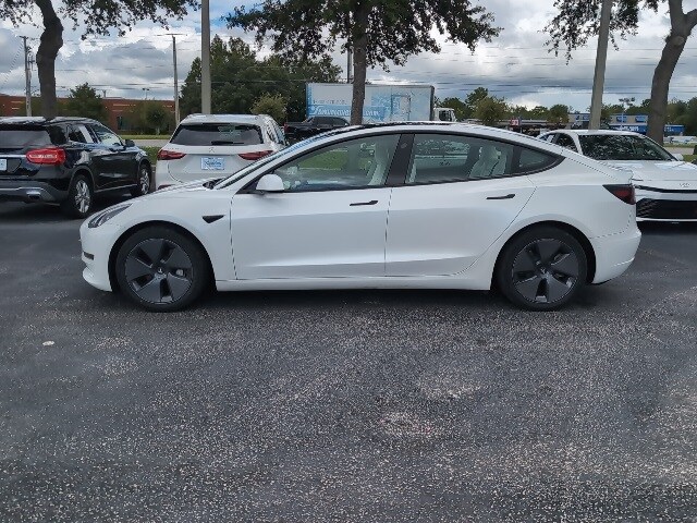 2022 Tesla Model 3 photo 3