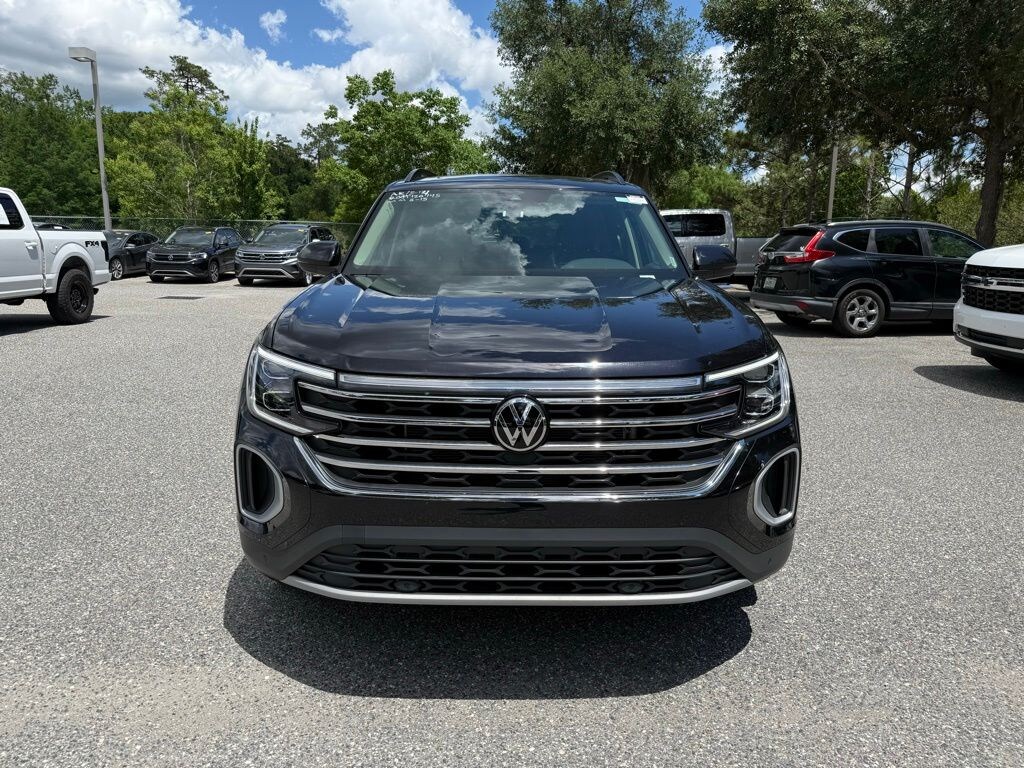 Used 2025 Volkswagen Atlas 2.0T SE w/Technology SUV