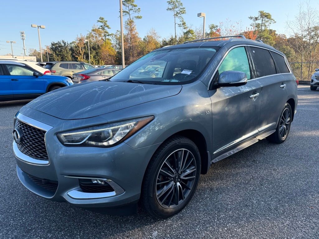 Used 2017 INFINITI QX60 Base SUV