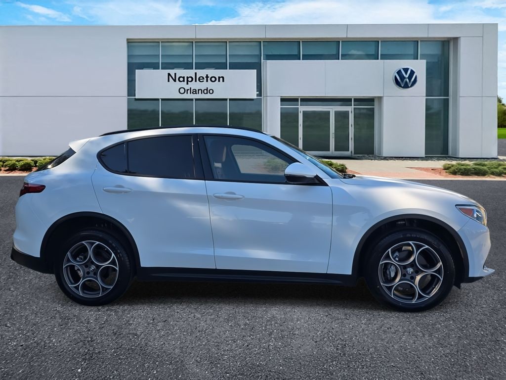 Used 2022 Alfa Romeo Stelvio Sprint SUV