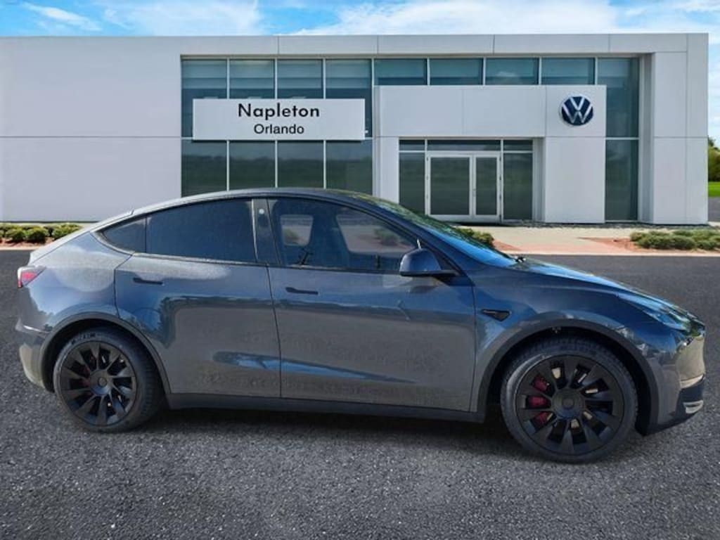 Used 2023 Tesla Model Y Long Range SUV