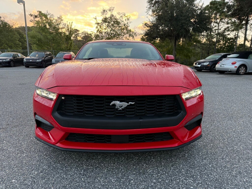 2024 Ford Mustang EcoBoost photo 2