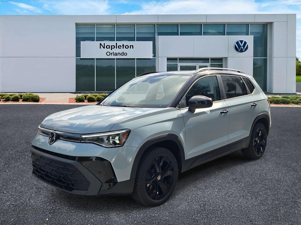 New 2026 Volkswagen Taos 1.5T SE Black SUV