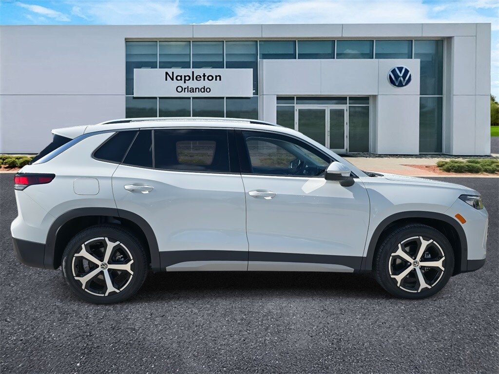 2025 Volkswagen Tiguan SE photo 4