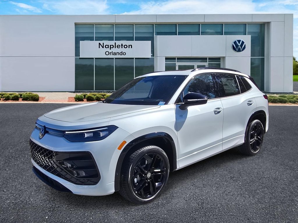 2025 Volkswagen Tiguan SE R-LINE BLACK's photo