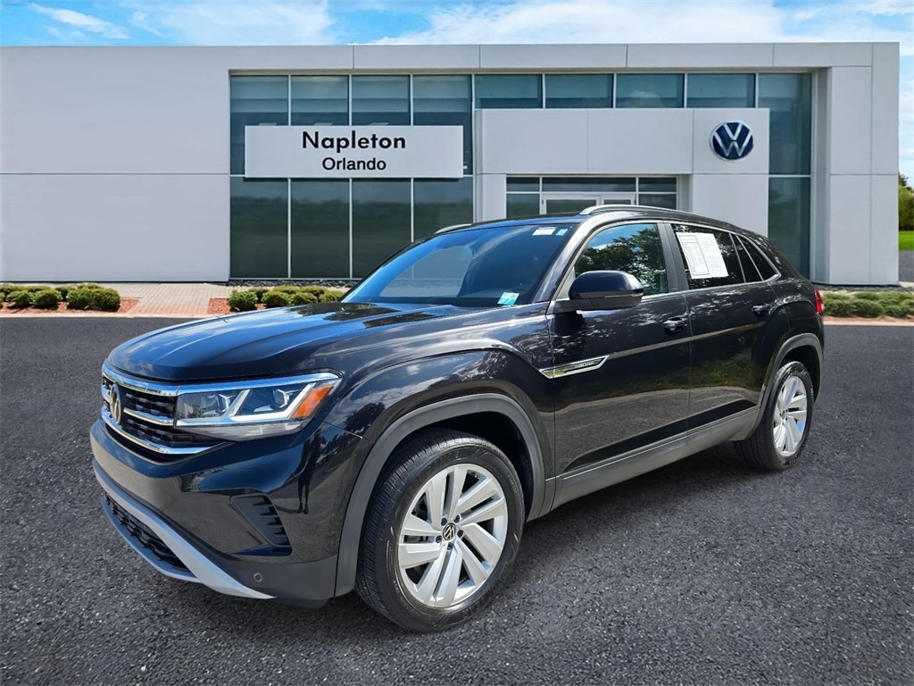 2022 Volkswagen Atlas Cross Sport SE w/Tech's photo