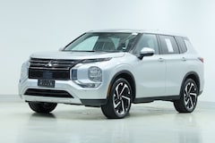 2023 Mitsubishi Outlander SE SUV