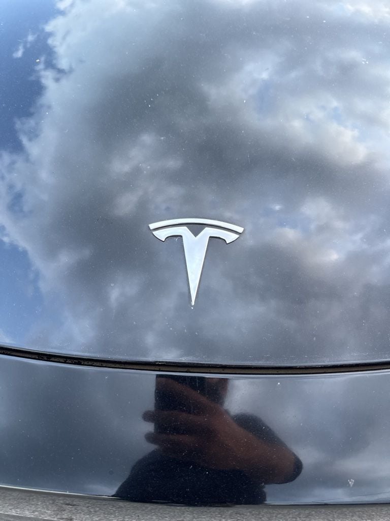 Used 2021 Tesla Model Y Long Range with VIN 5YJYGDEE7MF149152 for sale in Orlando, FL