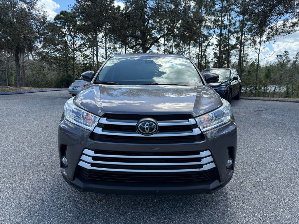 Used 2017 Toyota Highlander XLE SUV