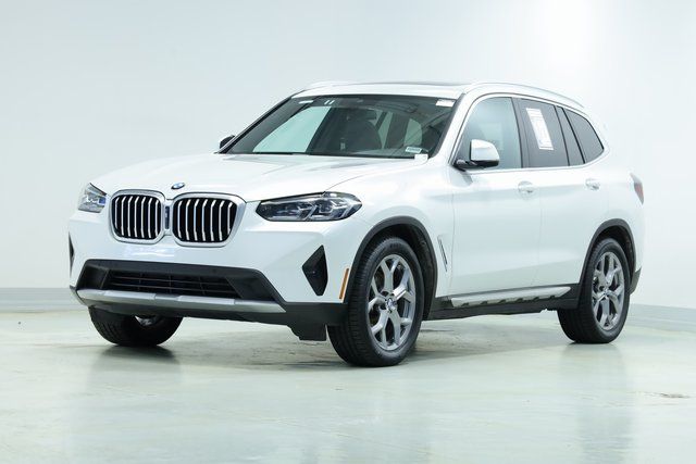 2023 BMW X3 30i's photo