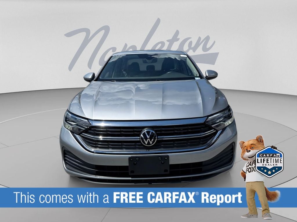 Used 2024 Volkswagen Jetta 1.5T SE Sedan