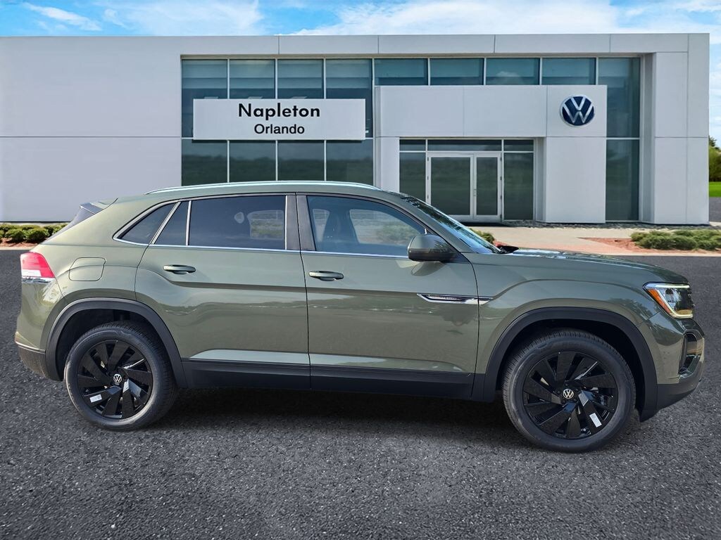 New 2026 Volkswagen Atlas Cross Sport 2.0T SE w/Technology SUV
