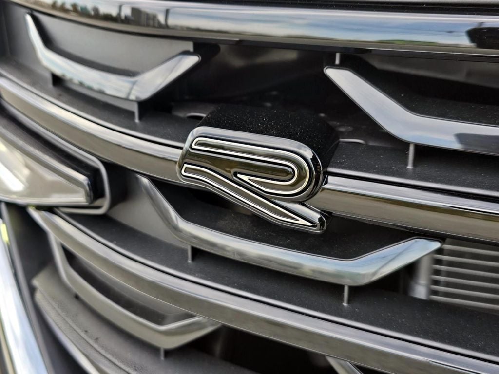 New 2026 Volkswagen Atlas Cross Sport 2.0T SEL Premium R-Line SUV