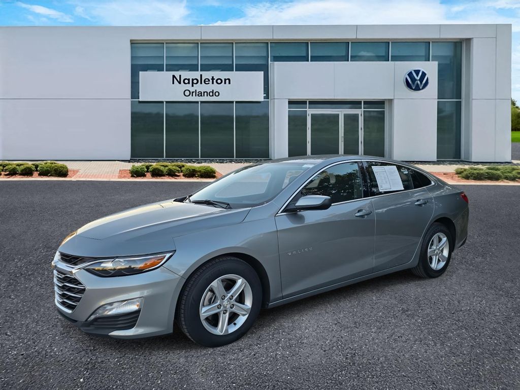 2024 Chevrolet Malibu 1LT's photo