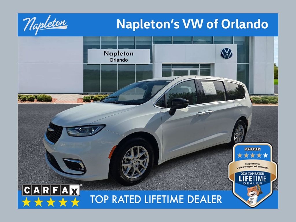 2024 Chrysler Pacifica