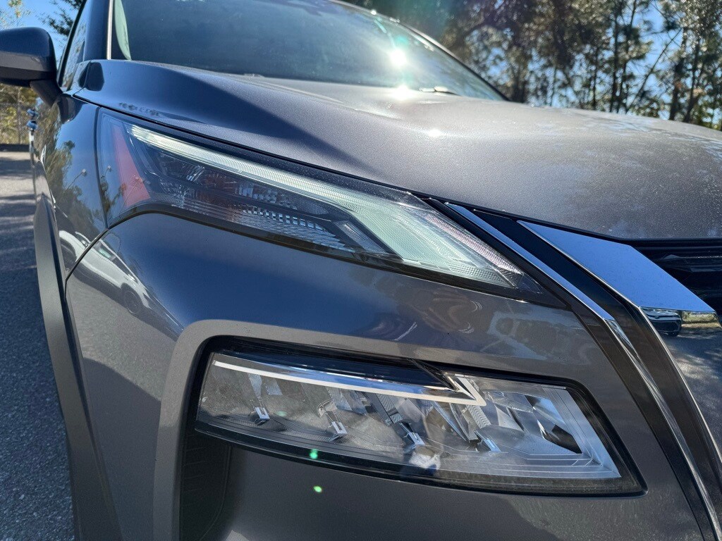 2023 Nissan Rogue SV photo 4