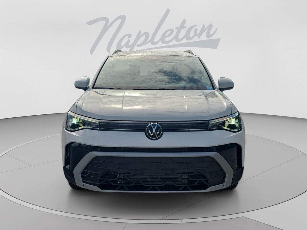New 2026 Volkswagen Taos 1.5T SE SUV