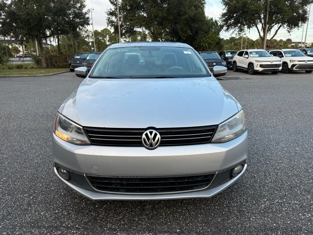 2014 Volkswagen Jetta 1.8T SEL photo 2