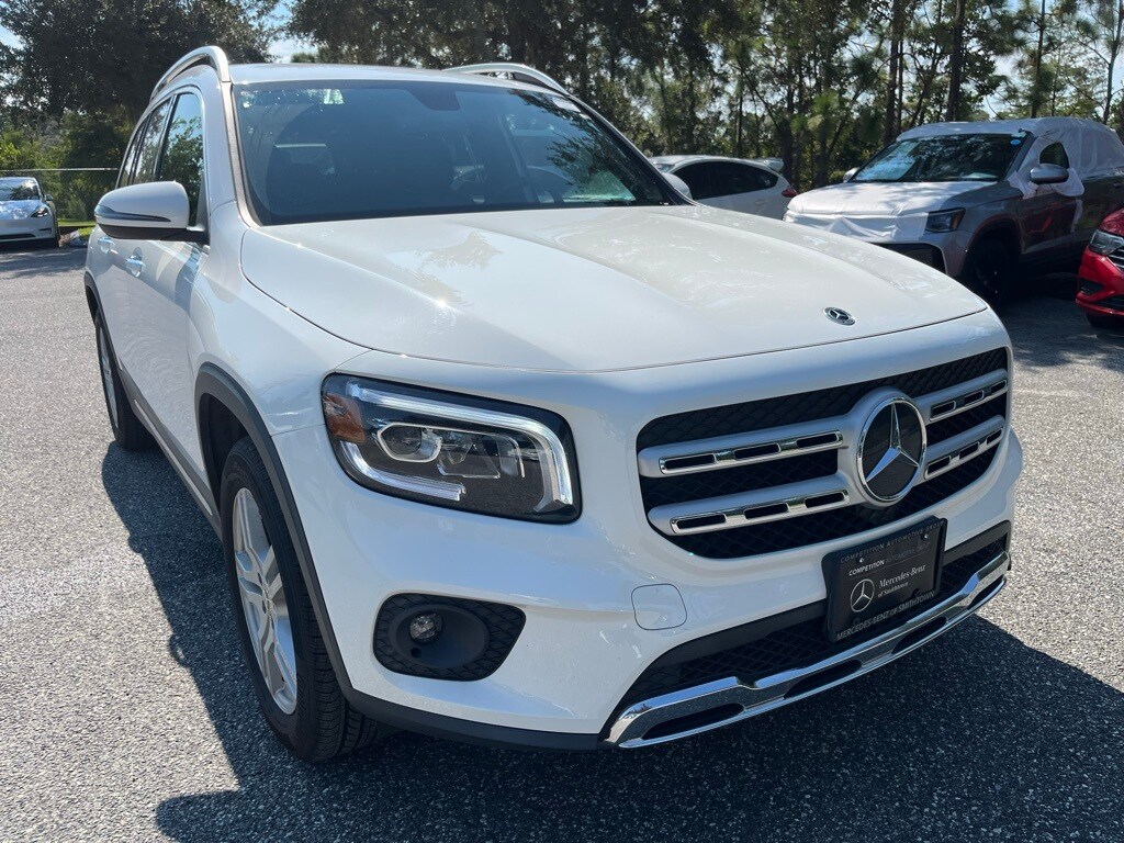 2022 Mercedes Benz GLB 250 photo 3