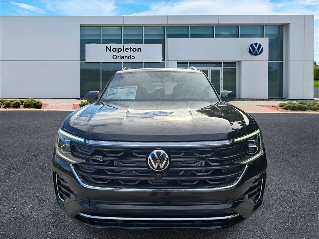 2025 Volkswagen Atlas SEL Premium R-Line photo 2