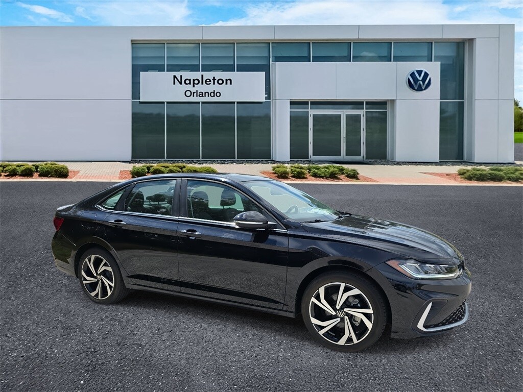 2025 Volkswagen Jetta 1.5T SEL photo 3