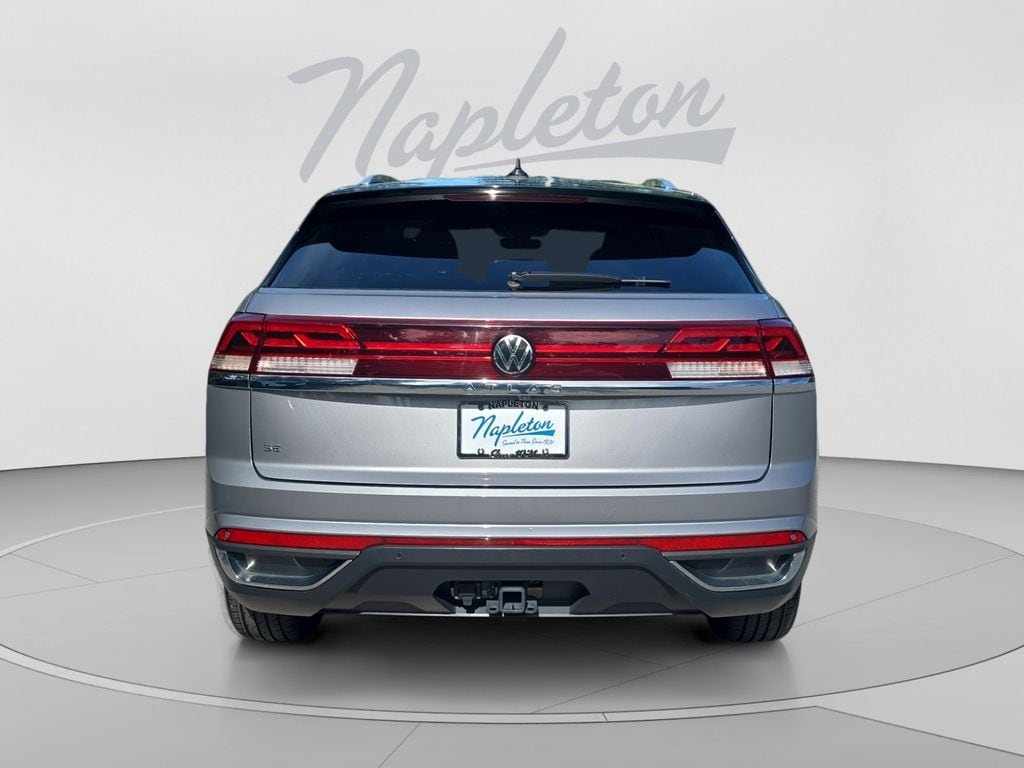 Used 2024 Volkswagen Atlas Cross Sport 2.0T SE w/Technology SUV