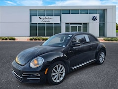 2017 Volkswagen Beetle 1.8T SE Hatchback