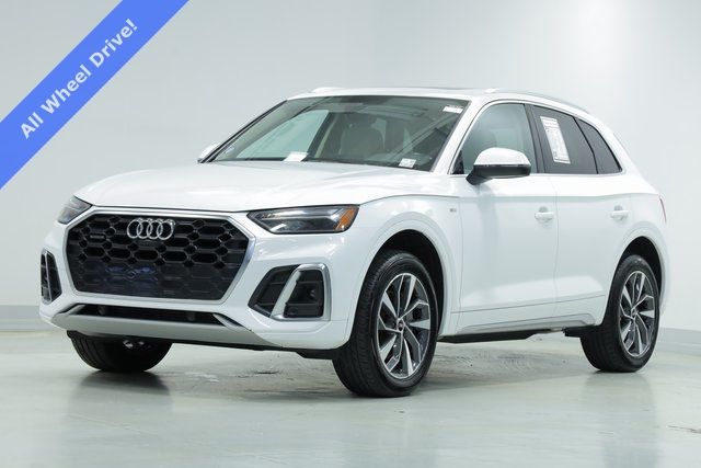 2022 Audi Q5 Premium Plus's photo