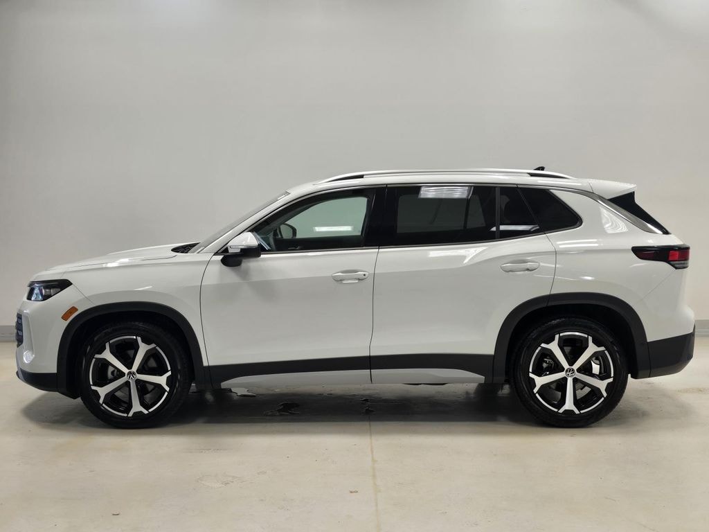 New 2026 Volkswagen Tiguan 2.0T SE SUV