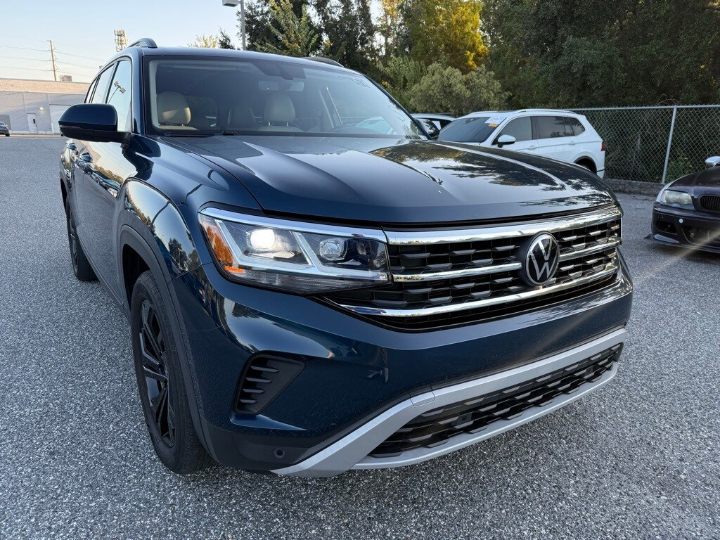 2023 Volkswagen Atlas V6 SE Technology photo 2