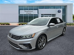 2018 Volkswagen Passat 2.0T R-Line Sedan