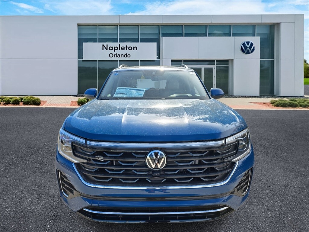 2025 Volkswagen Atlas SEL Premium R-Line photo 2