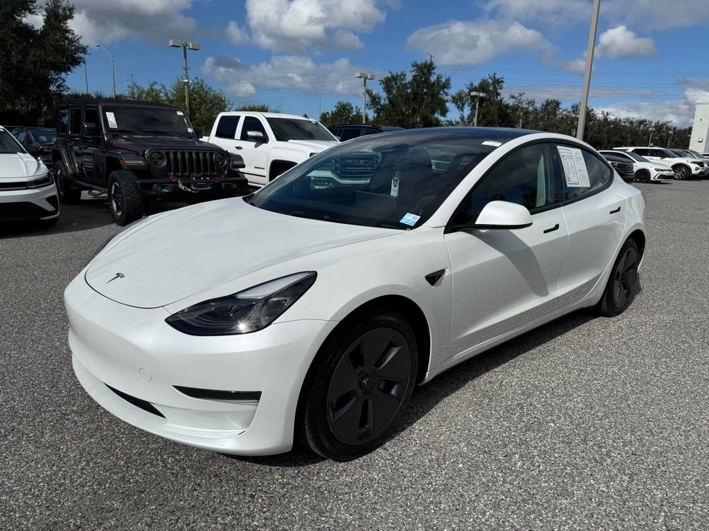 2023 Tesla Model 3 Base's photo