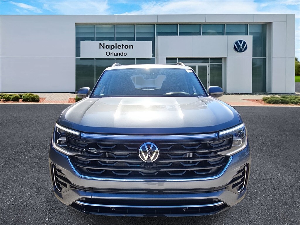 2025 Volkswagen Atlas SEL Premium R-Line photo 2